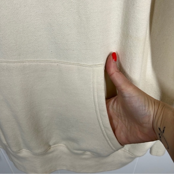 GM Cream Camaro 66 Graphic Long Sleeve Hooded Sweatshirt Large - Picture 4 of 8